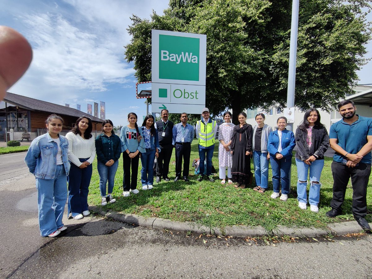 Today students from #YS_Parmar_University visited #BayWa, Kressbronn. It was a fantastic experience for the kids. Students learned about apple variety-wise collection, grading, storage and packing. We thank Dr Markus Bestfleisch for giving students such a knowledgeable tour.