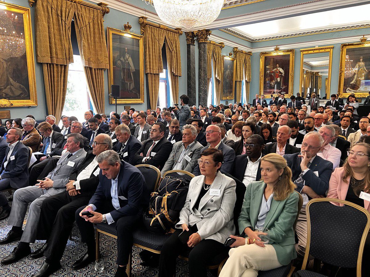 Welcomed the participants of the #Uzbekistan - the #UK Business Forum today in #London.  #Uzbekistan🇺🇿 is eager &amp; ready to go into mutually beneficial partnerships, opening its doors wider to the world than ever, and inviting 🇬🇧 companies to become part of the incredible journey.