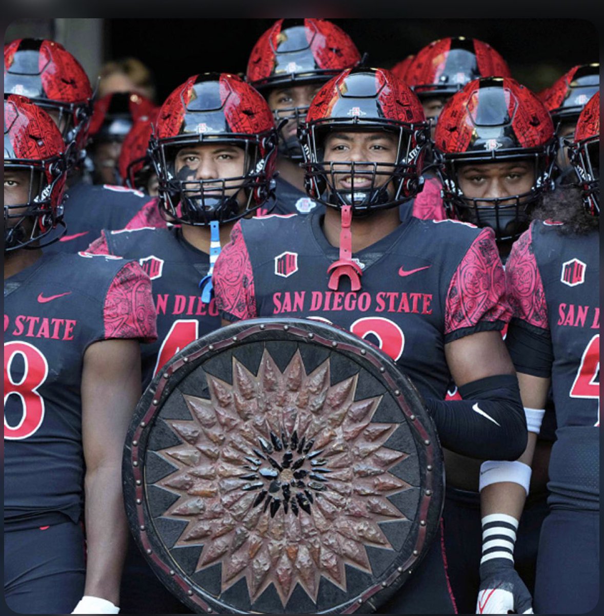 Just got off the phone with Coach @s_eselu of <a href="/AztecFB/">San Diego State Football</a> and I’m so honored and excited to have been offered a scholarship to play football for the Aztecs. 🙏🏼 <a href="/B12PFootball/">Big12Performance</a> 
<a href="/pineviewfootba1/">pineviewfootballcb4l</a> 
<a href="/BrandonHuffman/">Brandon Huffman</a> 
<a href="/ChadSimmons_/">ChadSimmons</a> 
<a href="/BlairAngulo/">Blair Angulo</a>
<a href="/adamgorney/">Adam Gorney</a> 
<a href="/MooseB90/">Moose Bingham</a>