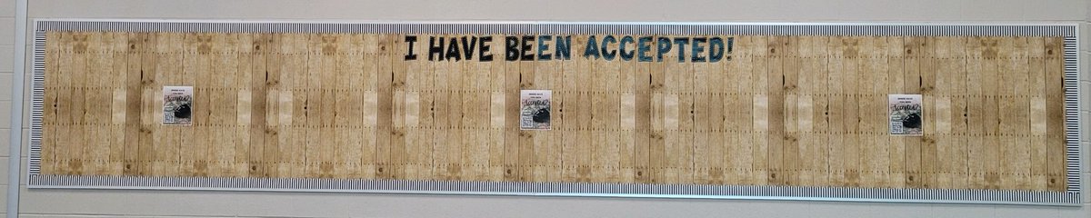 MCHS_CCMR's tweet photo. First Official Day Back - the MCHS College &amp; Career Center is ready for @mchsrams24! #remodel #newoffice #MaydeForThis https://t.co/Gbr7vuneDT