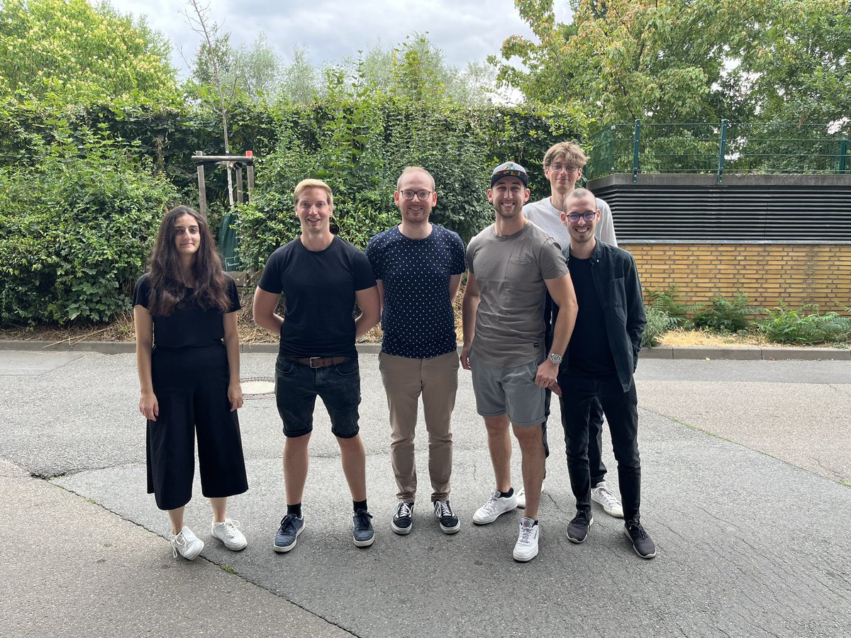 Lars Hinkel (@hinkellars) on Twitter photo Tolles Compaigning-Seminar von <a href="/CW_PoWi/">Constantin Wurthmann</a>, es hat extrem Spaß gemacht und ich hab eine Menge gelernt. Mit u.a. <a href="/lucas_schwarz_/">lucas schwarz</a> und @cedric_huebner konnten wir eine tolle fiktive BTW-Kampagne für <a href="/Die_Gruenen/">BÜNDNIS 90/DIE GRÜNEN</a> erstellen, die mit dem 🥇 Platz belohnt wurde. Tolles Compaigning-Seminar von <a href="/CW_PoWi/">Constantin Wurthmann</a>, es hat extrem Spaß gemacht und ich hab eine Menge gelernt. Mit u.a. <a href="/lucas_schwarz_/">lucas schwarz</a> und @cedric_huebner konnten wir eine tolle fiktive BTW-Kampagne für <a href="/Die_Gruenen/">BÜNDNIS 90/DIE GRÜNEN</a> erstellen, die mit dem 🥇 Platz belohnt wurde.