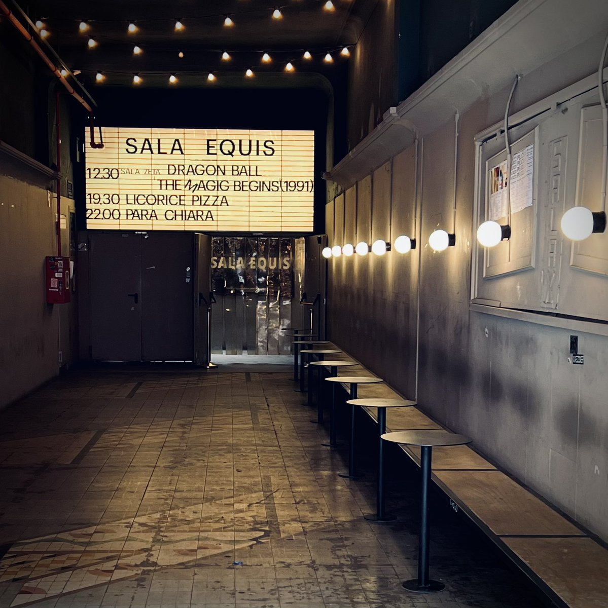 chapiniki's tweet photo. Sala Equis #cine #cinema #movies #cinex #cineequis #salas #salaequis #madrid #vose #cinevose #ilovemovies #cinefilo #pelis #peliculas #movie #salacine #salacinema https://t.co/FTjscMOc7r