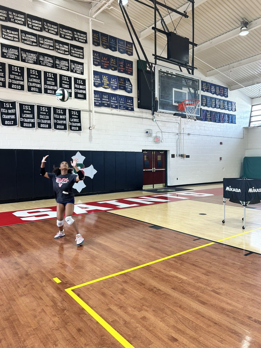 SSSAS_VBall's tweet photo. Another great open gym today! Rising 7 - 12th SSSAS volleyball players come join us next Monday 3:30pm - 5:00pm. Reach out to coach Wilson to RSVP. Also reach out for info on our team store as it is LIVE! Go Saints! https://t.co/CmsTUF709E