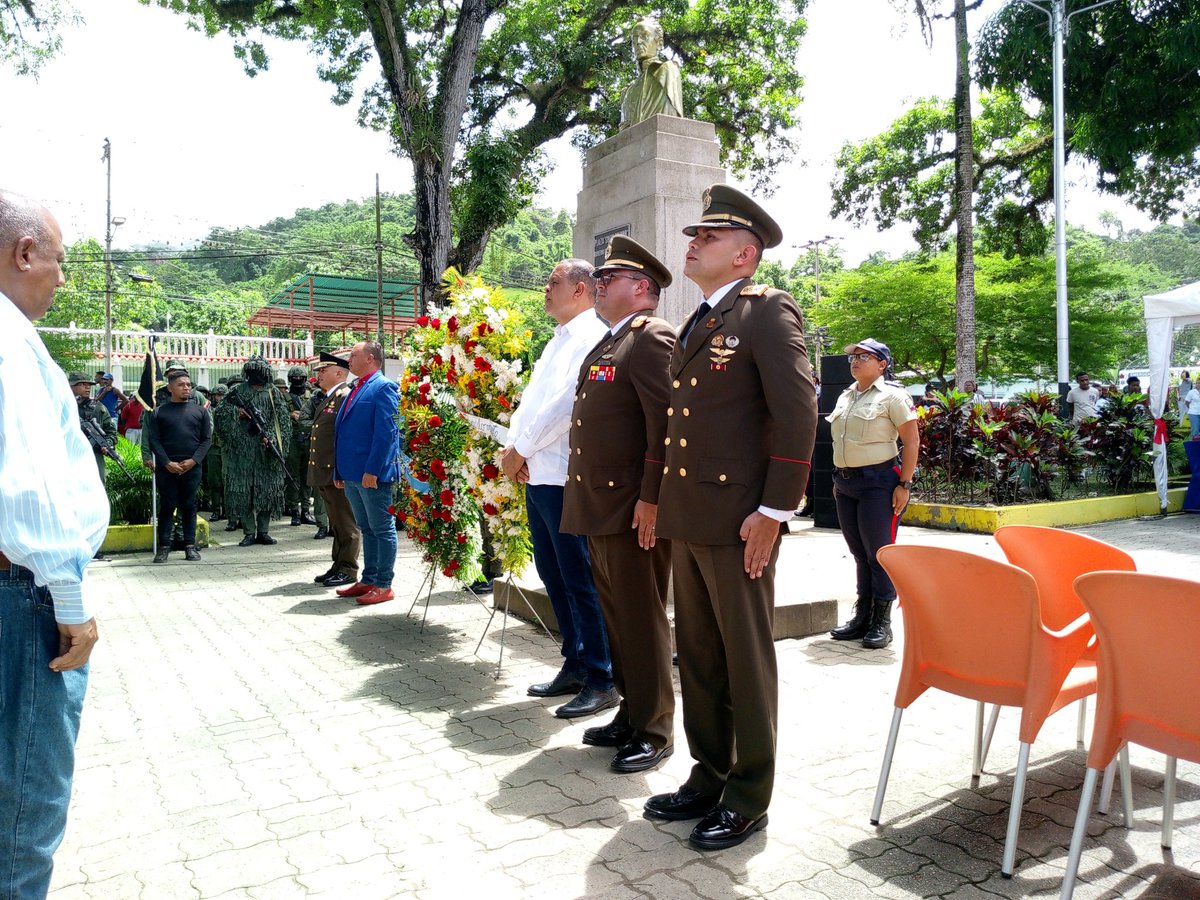 La tarea de la FANB es contribuir a fortalecer la unión de los patriotas; eliminar todo lo que nos divida, dentro y fuera; luchar por todo lo que nos una, dentro y fuera. El legado de Bolívar y Chávez  es la unidad, la lucha, la batalla y la victoria  ¡La unidad es nuestra línea!
