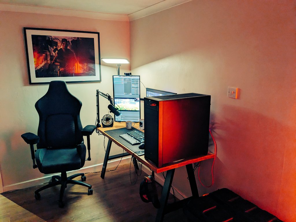 I've not posted in a bit so here's the mancave currently 😎