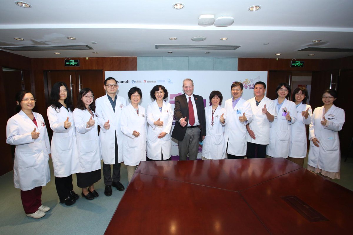 YHandelsmanMD's tweet photo. Honored to have spoken at the Department of Endocrinology and Metabolism of Nanfang Hospital and the First Affiliated Hospital of Sun Yat-sen University in Guangzhou, China. An experience to be among esteemed experts like Prof. Yaoming Xue, Yangbing Li, Haipeng Xiao, and others. https://t.co/vx9fQ2v5a2