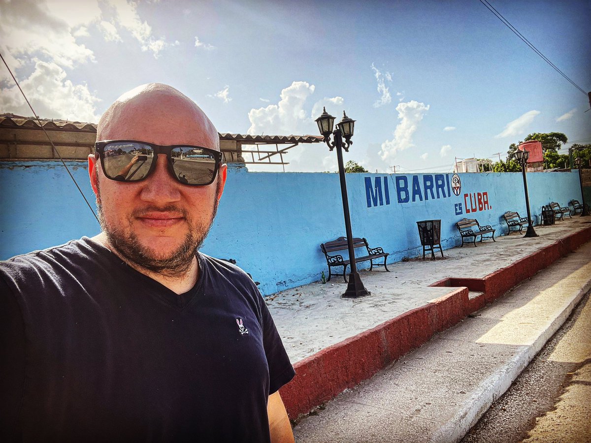 PedroKonductaz's tweet photo. En cuba, rumbo a Santiago de Cuba a los actos conmemorativos del 70 aniversario del asalto al Cuartel Moncada! La agencia @venezuelanewsVN estará presente reportando para uds! https://t.co/5P0pMYLTeV