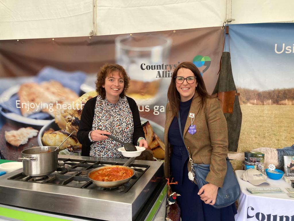 Great to see @JonesyFay on the stand with us today and @wildwelshmeat ‘s Moroccan Pheasant sausages in a piri piri sauce was a winner! More cooking tomorrow on the stand, grouse, pigeon, and Thai green pheasant curry from the talented Stewart Williams!