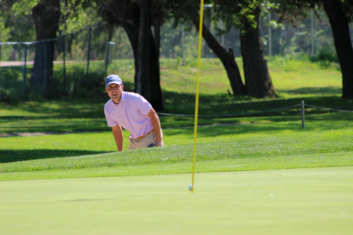 NebraskaPGA's tweet photo. Frame by frame of @bradbailey03 getting robbedโฆ great shot! ๐
#AssistantChamp | @RiversideGI https://t.co/lNluQQVGWt