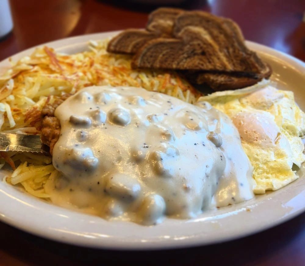 Have you tried our country fried steak? It's one of our signature dishes and it's sure to leave you feeling satisfied! #GinghamsHomestyleCooking #AffordableHomestyleCooking