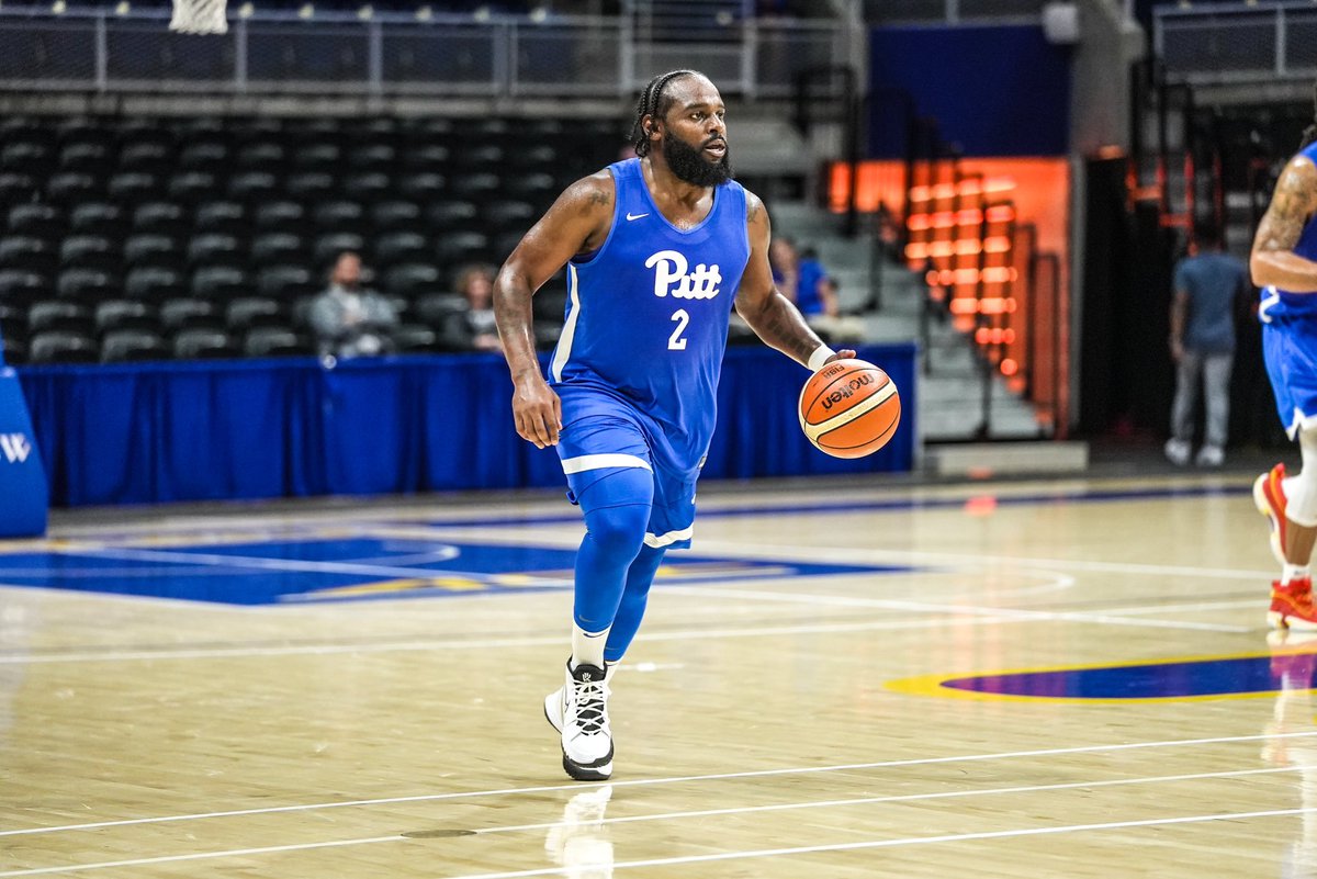 Pitt_ATHLETICS's tweet image. Just reminiscing about some Pitt Panther hoops… 💭