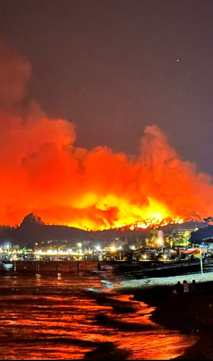 Antalya / Kemer… çok üzücü… umarım biran önce söndürülür… #kemer #Antalya
