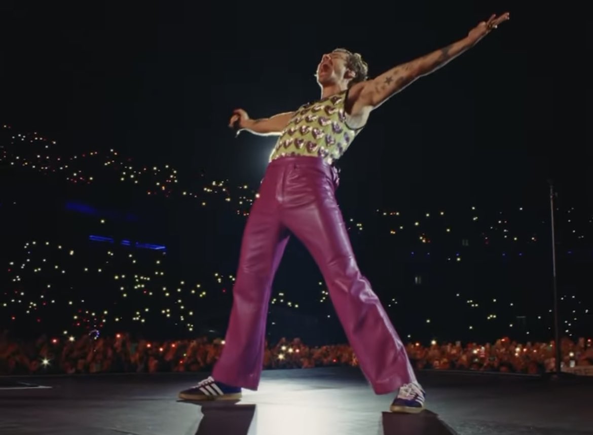 pleasingstyless's tweet image. my take of *the* moment 🥹