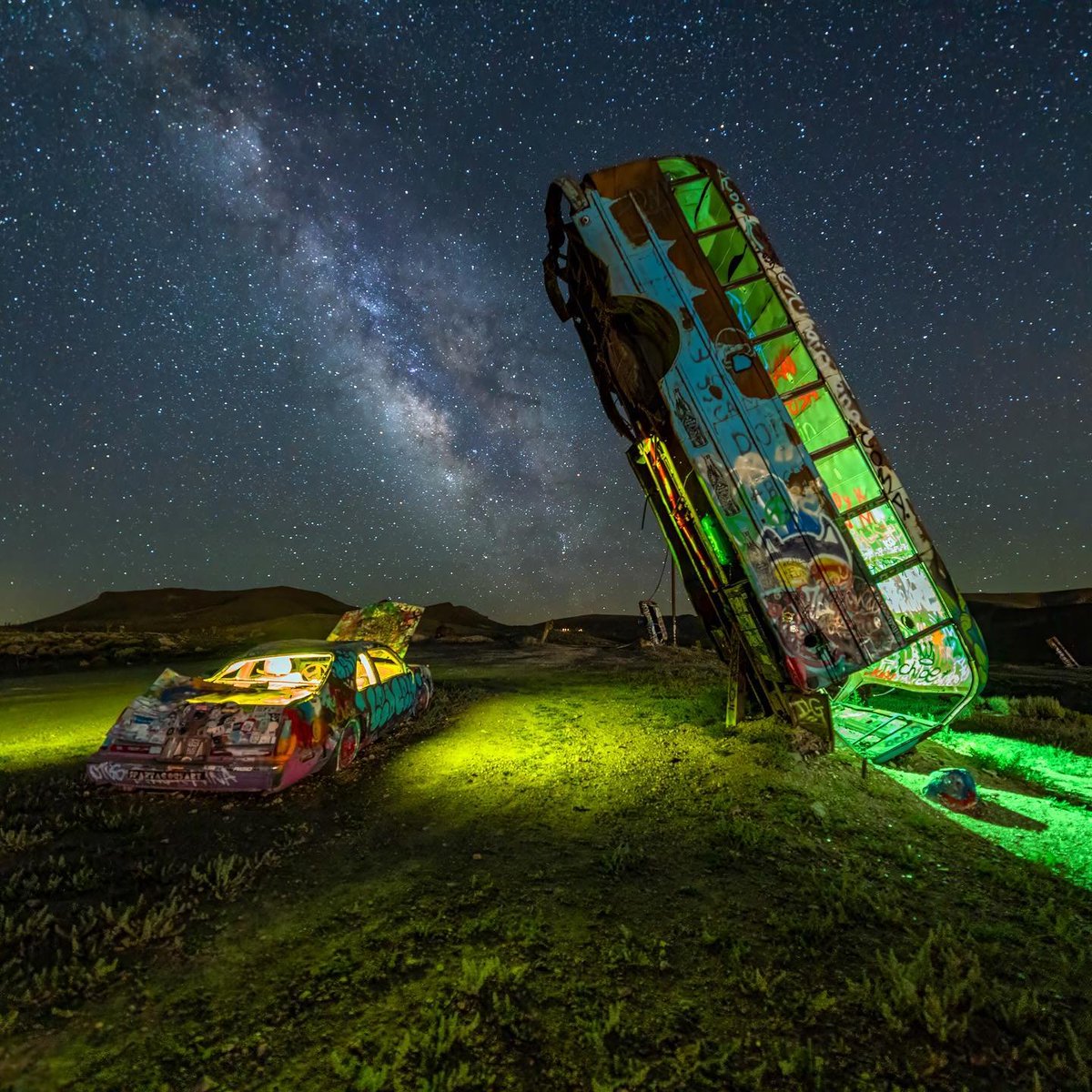 TravelNevada's tweet photo. Looks like they’re headed back to the mothership.🛸👽🖖

👀 Searching for some stellar sights on your next adventure? Add the #FreeRangeArtHighway to the list.

📍: International Car Forest of the Last Church 

📸 : [https://t.co/RO6QVoBmi4] https://t.co/z2lxI81pRI