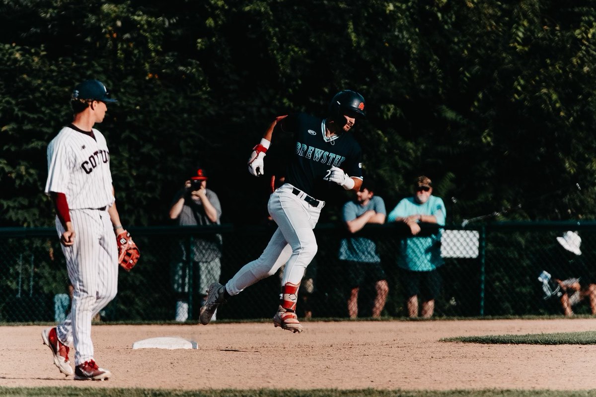 Some numbers on that absolute moonshot:

📏 405 (!!!) feet
📐 30 degrees
💨 100 mph

Sheesh! #rollcaps🌊