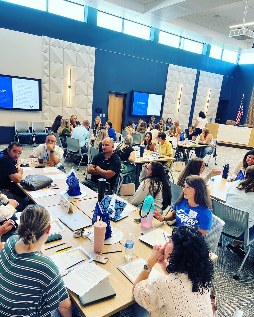 aharrison_teach's tweet photo. Today we welcomed 16 beginning teachers to Grain Valley! I can already tell this is an amazing group of dedicated, fun educators! Let’s all wish them the best as they start their career!! #newteacher #firstyear #gveaglepd https://t.co/dc6hW5W8fX