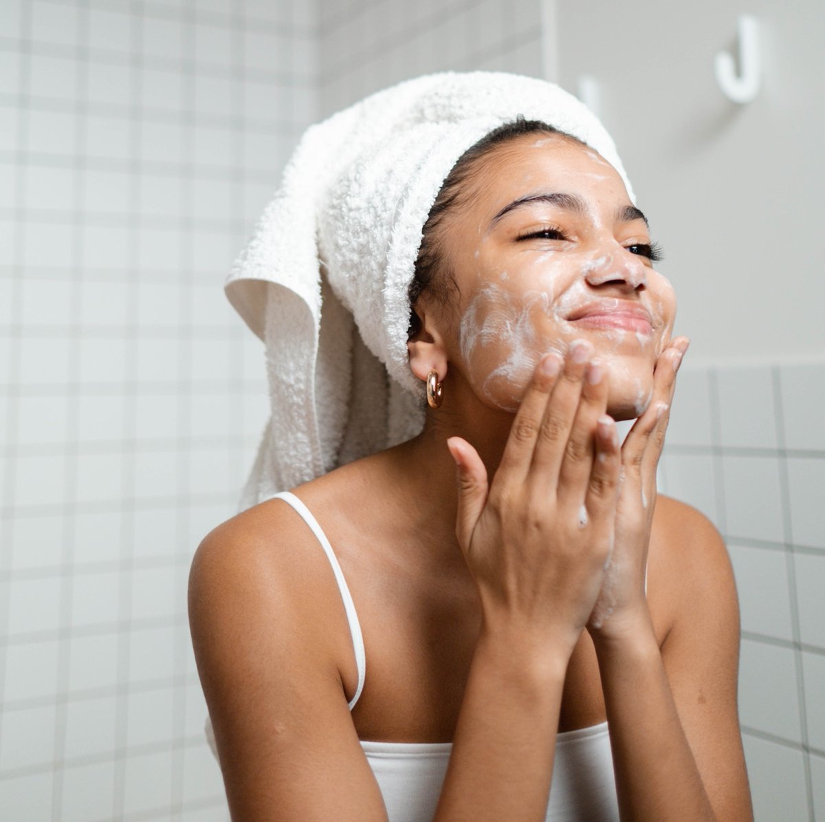 LouvreYEG's tweet image. Turn your Monday into a Me-Day with #InternationalSelfCareDay!

Which of the following #7TypesOfRest do you need most today? Physical, mental, spiritual, emotional, sensory, social, or creative.