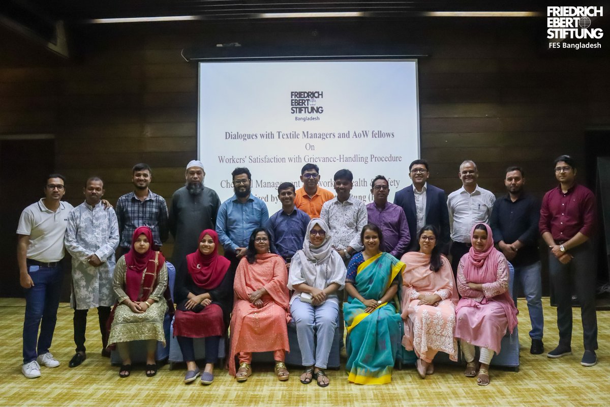 FESinAsia's tweet photo. π§π©#FESBangladesh's social dialogue between textile workers/managers and the #AcademyOfWork alumni successfully bridged their bond through insightful discussions over 'Workers' Health and Safety and their Satisfaction with Grievance-Handling Procedure'.ποΈπ©ββοΈ https://t.co/DEPZzuOve5
