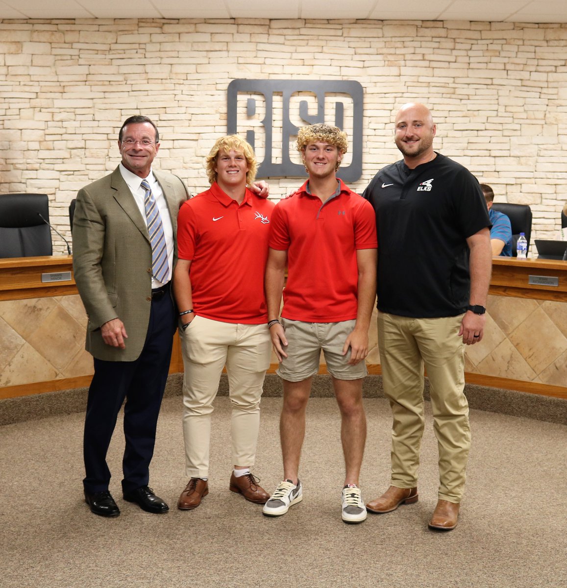 Trustees &amp; Dr. Jimerson celebrated BHS baseball players for their exemplary athletic achievements this season:
Cayden Byrd - THSCA 5A Baseball Super Elite Team

Kyndall Cassidy - THSBCA 5A All-State Baseball Team

#BISDstandout | <a href="/ELK_Baseball/">Elk Baseball</a>