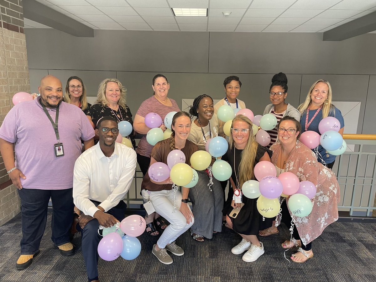 Excited for this amazing group of Campus Behavior Interventionists!! Nothing like doing a little balloon campus reveal on the first day 🎈
