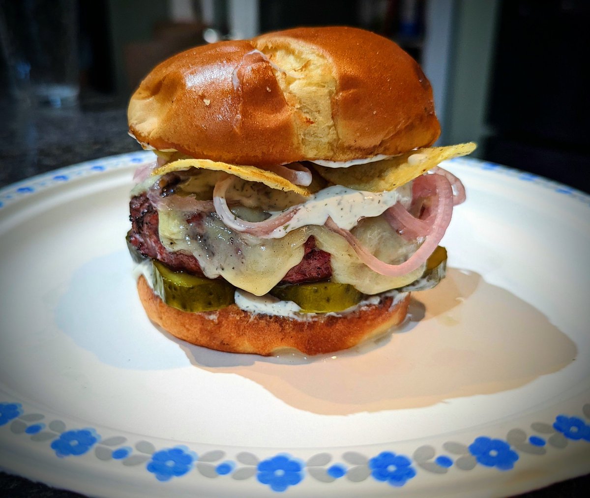 Dill pickle burger on a fancy picnic plate 😉

Smoked bun
Dill pickle sauce
Dill pickles
1/2 pound fresh ground burger
Mozza cheddar blend
Pickled red onion
Dill pickle chips
Dill pickle sauce
Smoked Bun

#pickle #burger #picnic