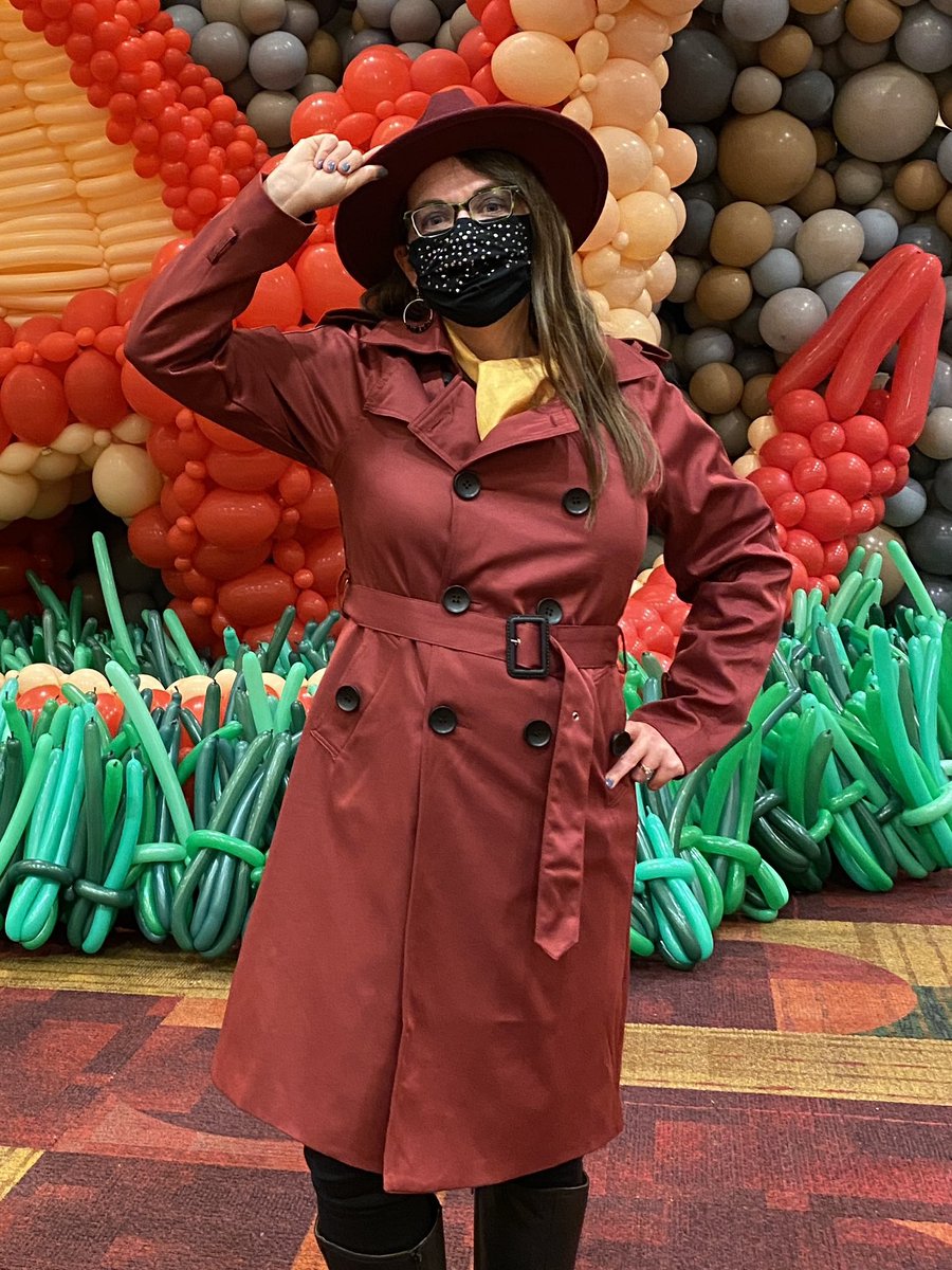 The interactions I have as Carmen San Diego make it one of my favorite cosplays. This year, I ordered buttons to give away at #GenCon so be sure to come find me! #GenConCosplay