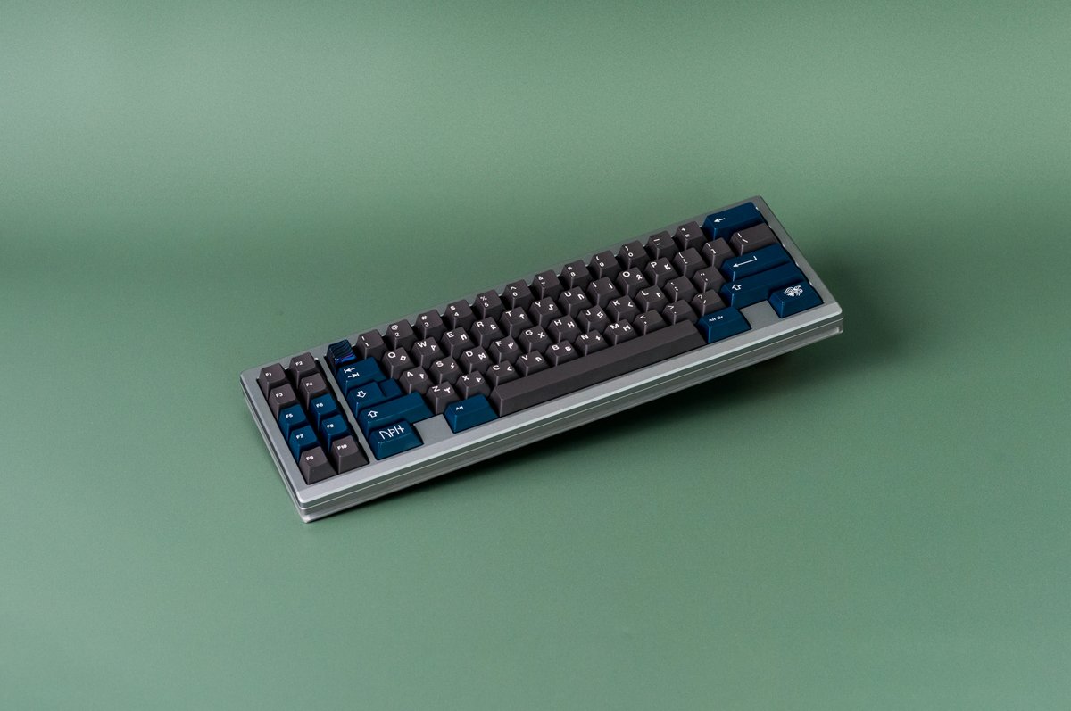 otosalex's tweet photo. Quantum60, this layout is my everything. https://t.co/ibuRHZtwZr