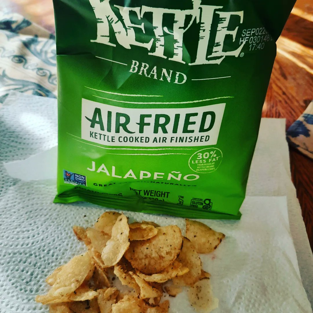 CarolinaG95's tweet photo. These are quite tasty nice little heat not too salty either #KrogerSampleBox https://t.co/Xl1UEMMcxA