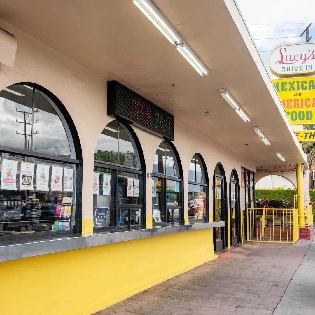 LucysDriveIn's tweet photo. At Lucy's Drive-In, we believe that good food doesn't have to break the bank. Our mouthwatering Tex-Mex cuisine comes at cost-effective prices, so you can satisfy your cravings without emptying your wallet. 🤑🌮 https://t.co/0agwYXgzkf