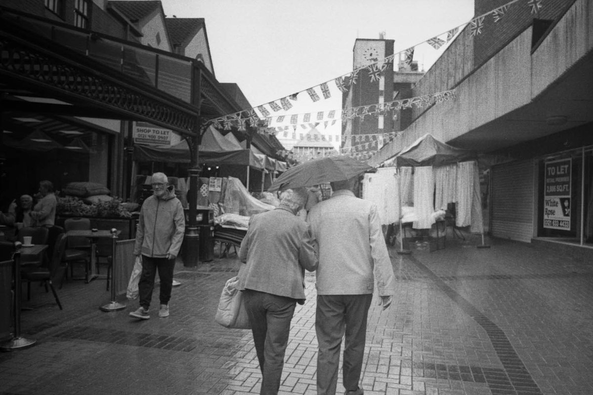 Roll 86

Blog post in bio

#photography #film #analog #35mmfilm #filmphotography #believeinfilm #ishootfilm #blackandwhite