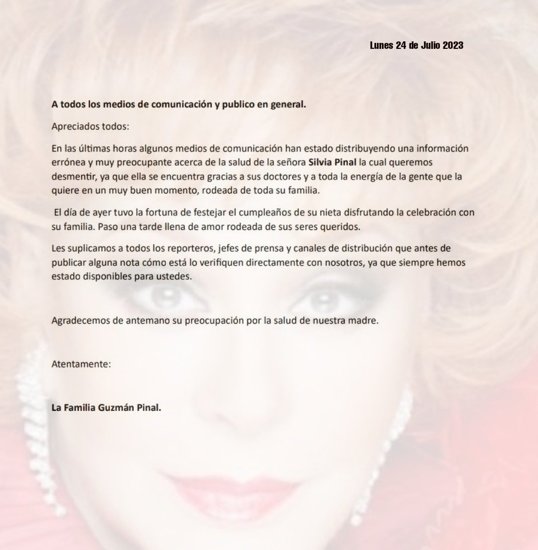 azucenau's tweet photo. #ALMOMENTO | La familia de Silvia Pinal desmiente rumores sobre su estado de salud, en un comunicado informan que está “en un muy buen momento”, rodeada de toda su familia. https://t.co/rjMDfTyxjh