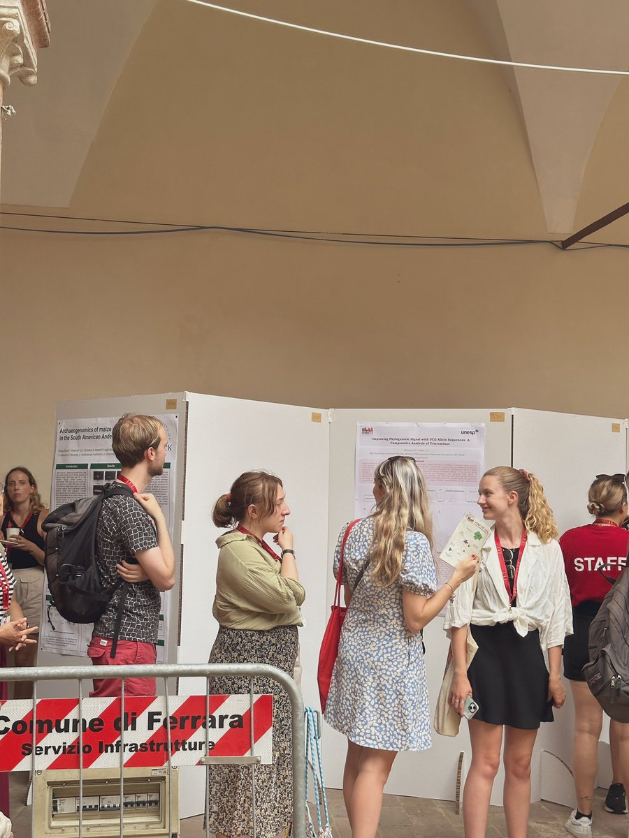 a lots of people stood in front of my poster…… queuing for food 😂😂😂#SMBE2023