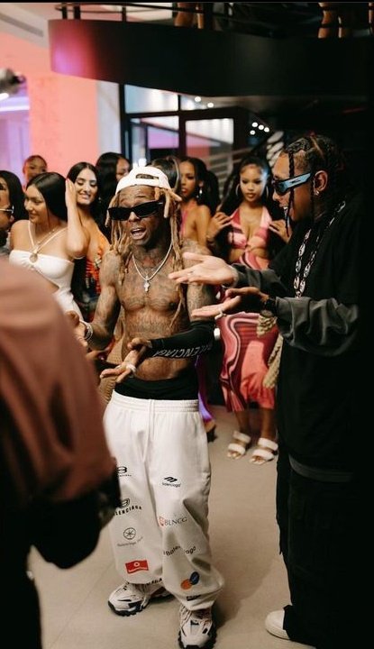 X55551988's tweet image. #LeftArmSleeve...
It is what it is in order #4Me #2get 2 my ( Main One ), plus I'm trying pull up in something Foreign &amp;amp; offer her the world 🌎...
( #Y &amp;amp; #YP )