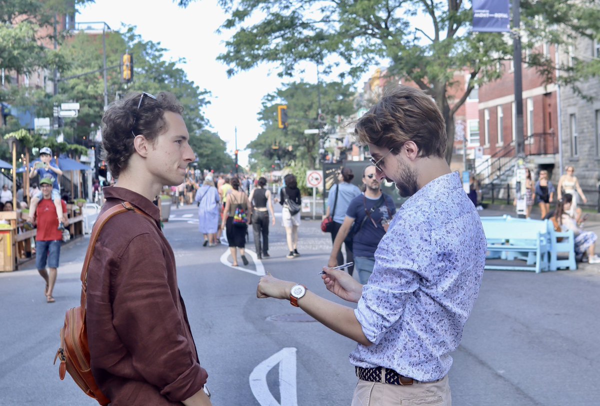 Forum Jeunesse de l'Île Montréal (@_fjim_) on Twitter photo 🏡 Le <a href="/_FJIM_/">Forum Jeunesse de l'Île Montréal</a> consulte sur le logement et les jeunes.
🏙️ Hier, notre VP Mathieu Gelbhart et notre trésorière Ariane Biquin sont allés sur le terrain.
📢 Restez à l’affût de nos publications pour nous joindre à l’avenir !
🟠 Le Forum, pour les jeunes, et par les jeunes. 🏡 Le <a href="/_FJIM_/">Forum Jeunesse de l'Île Montréal</a> consulte sur le logement et les jeunes.
🏙️ Hier, notre VP Mathieu Gelbhart et notre trésorière Ariane Biquin sont allés sur le terrain.
📢 Restez à l’affût de nos publications pour nous joindre à l’avenir !
🟠 Le Forum, pour les jeunes, et par les jeunes.