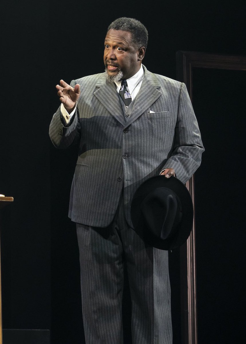 CheriseCoaches's tweet photo. This is a Wendell Pierce appreciation tweet. He has been giving us sterling performances down through the years and we need to give him his things. 💐🏆 https://t.co/4agHmNDZ8s