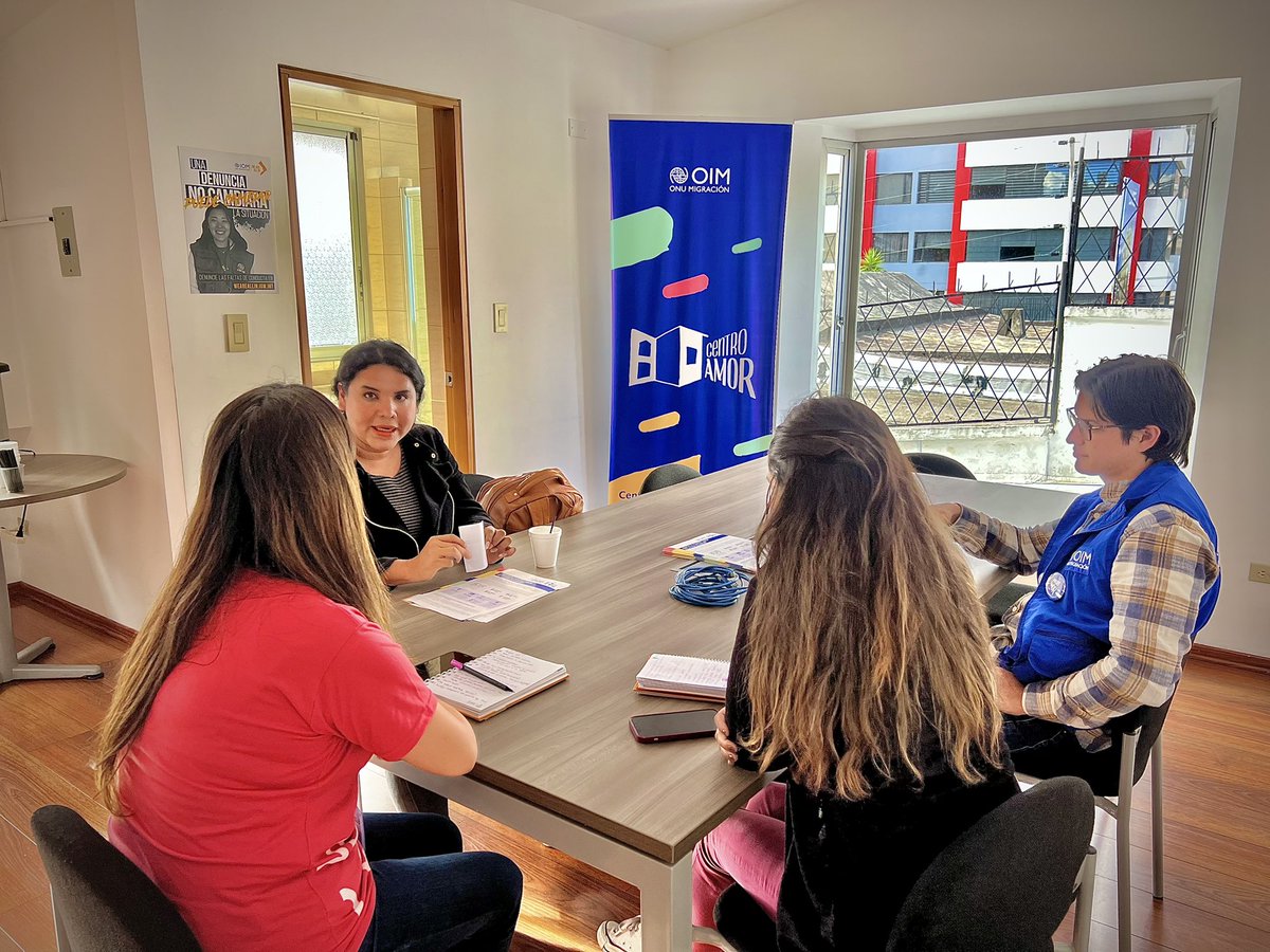 DianeRodriguezZ's tweet photo. Estuvimos en una reunión de avanzada como UIS de AZEA con @OIMEcuador - @OIMSuramerica, con la finalidad de dar respuestas adecuadas y dignas a las personas en movilidad humana. https://t.co/hulKTmnGvC
