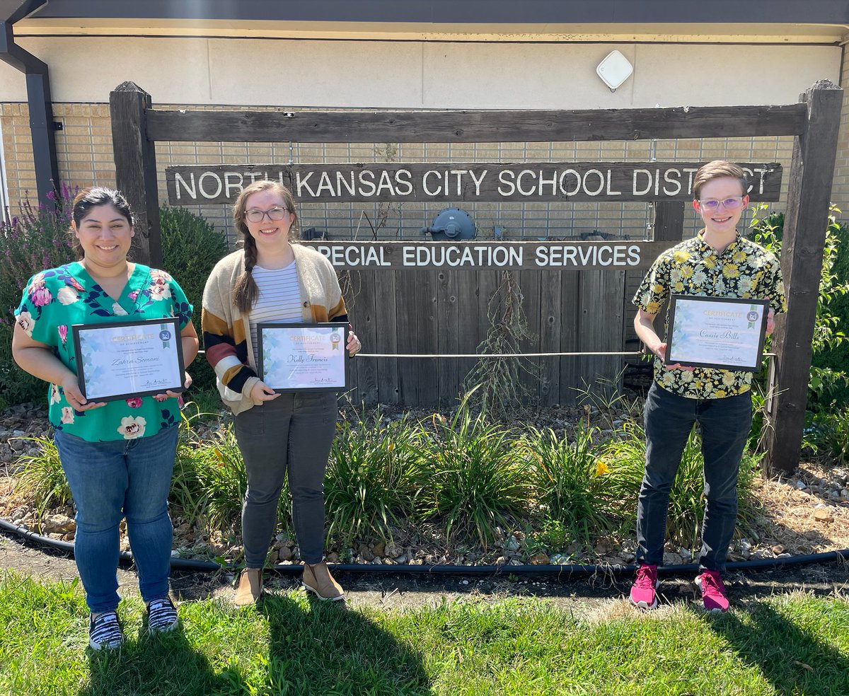 They grow up so fast! This amazing cohort is almost ready to leave the nest and do amazing things. #schoolpsych #internship #appic  <a href="/NKCSchools/">NKC Schools</a>