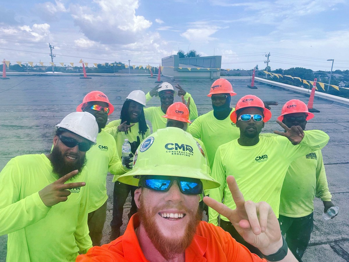 cmrroof's tweet photo. All smiles at Florida Heart Associates! 😄 https://t.co/ULnLDY3HWt