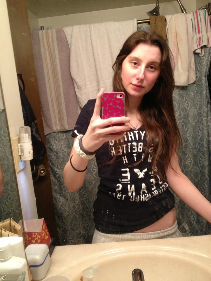 RAgresto's tweet image. The May 2013 Skinny Mini Me #skinnymini #skinnyminime #spring2013 #marcjacobsphonecase #marcjacobscase #aéropostale #americaneagle #americaneagleoutfitters #myyouth #my20s #longbrownhair #almondeyes #highcheekbones #fulllips💋 #cherokeewoman #sicilianwoman #mixedwoman #may2013
