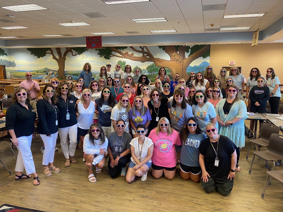 Thank you to our fabulous Macedonia dads and students for welcoming our teachers and staff this morning! We are so excited to have our wildcats back and watch them SHINE this year! 💜💛🌟 #onevoiceonevision #mesfam #ccsdfam