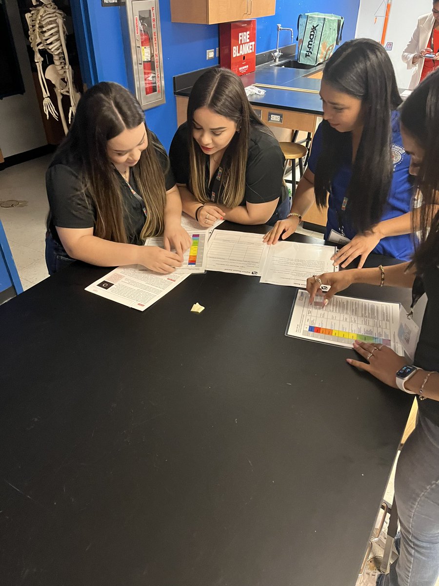 Laura Lee McLeod tweet media