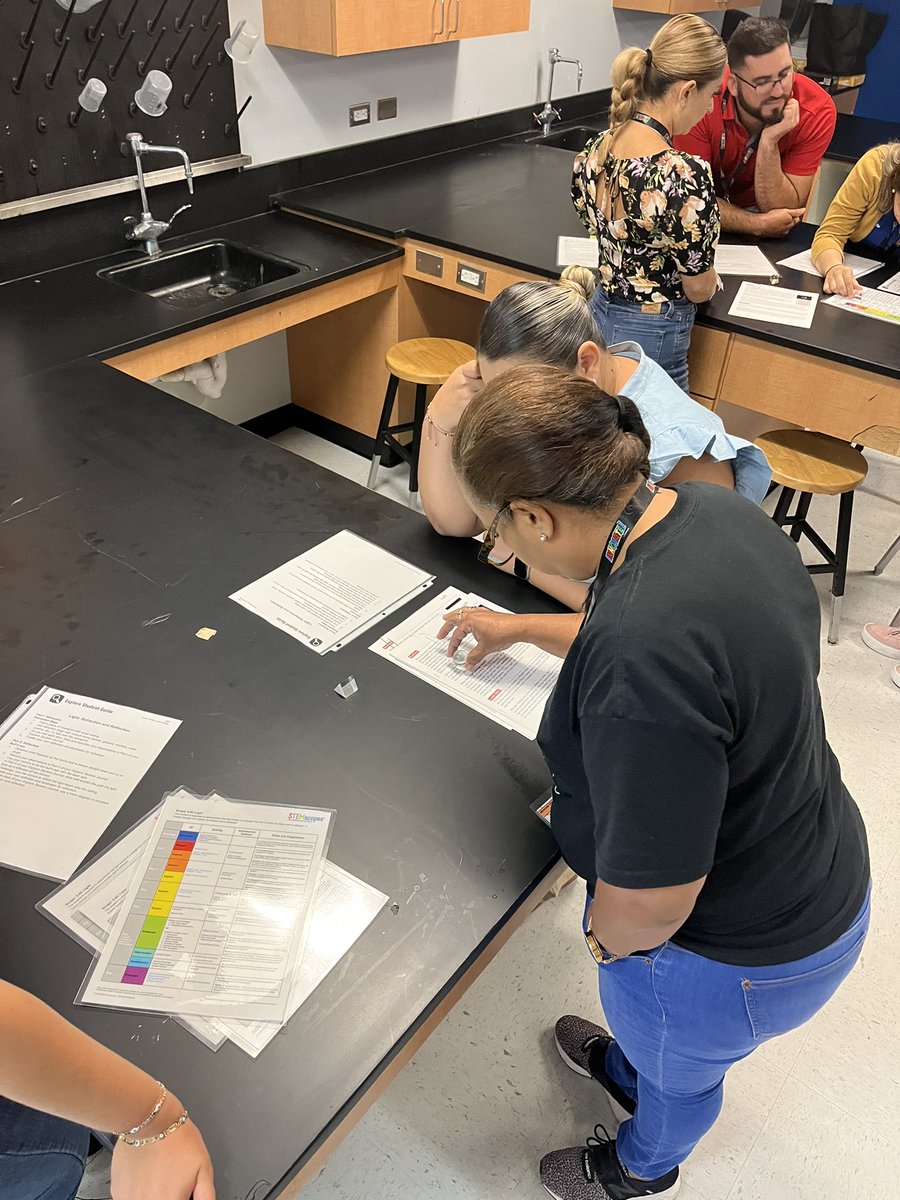 Laura Lee McLeod tweet media