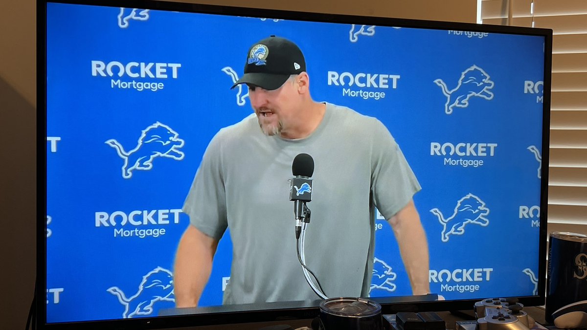 12 hours later, home. Time to get some dinner, watch Dan Campbell's presser and get to editing. Stuff coming from our #HouseCalls tomorrow. @615Preps https://t.co/4hnKkFNKvZ