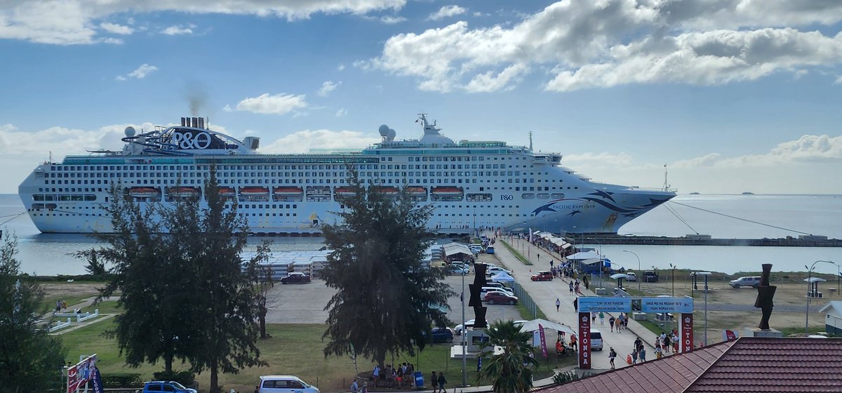 Huakavameiliku's tweet photo. Great seeing these ships returning to Tonga https://t.co/L5gZTxIlsU