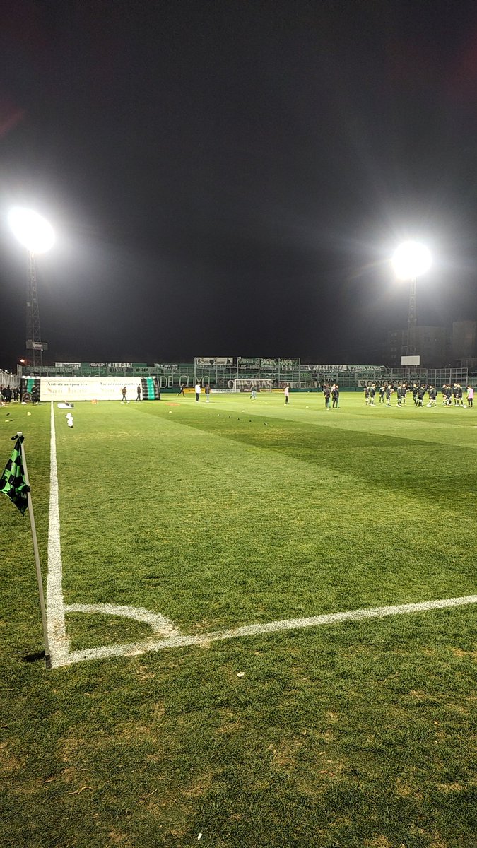 FernanditoSMSJ's tweet photo. Es hoy, #Vamosverdinegro 

#SanmartinSJ 
#Defensoresdebelgrano https://t.co/naCmPi4FeH