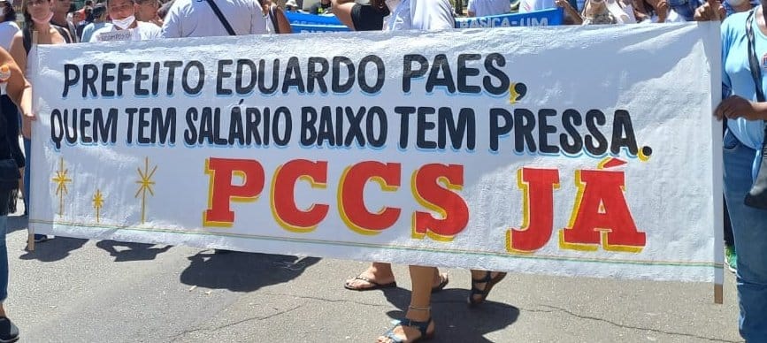 Ijenam10's tweet photo. Pagando OSs posta fazer o serviço do servidor Eduardo Paes.... Paga o correto.... Não supernatural que é roubo.....
#ReestatizaSus
#pccsja
#forapaes https://t.co/FSNzm5Q6D0