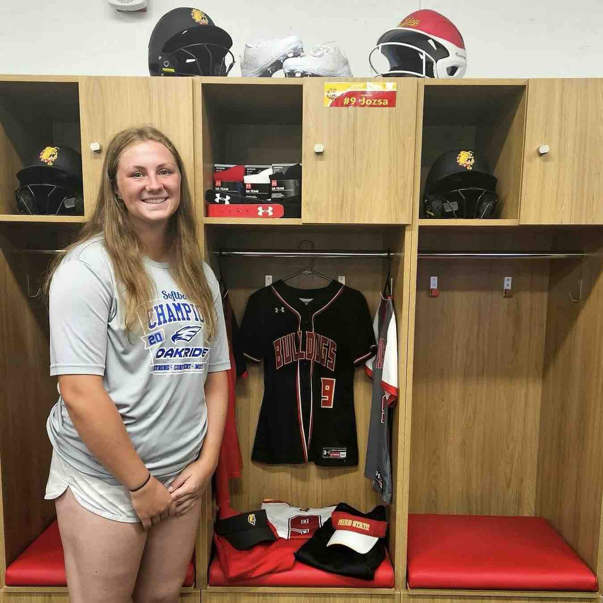 CatchMarkSports's tweet photo. Congrats to Oakridge rising senior Kaelinn Jozsa on her commitment to play softball at Ferris State! She will be coached by former Oakridge coach Jake Schumann. https://t.co/9Up5FIMXkg https://t.co/zqbpdtsM58