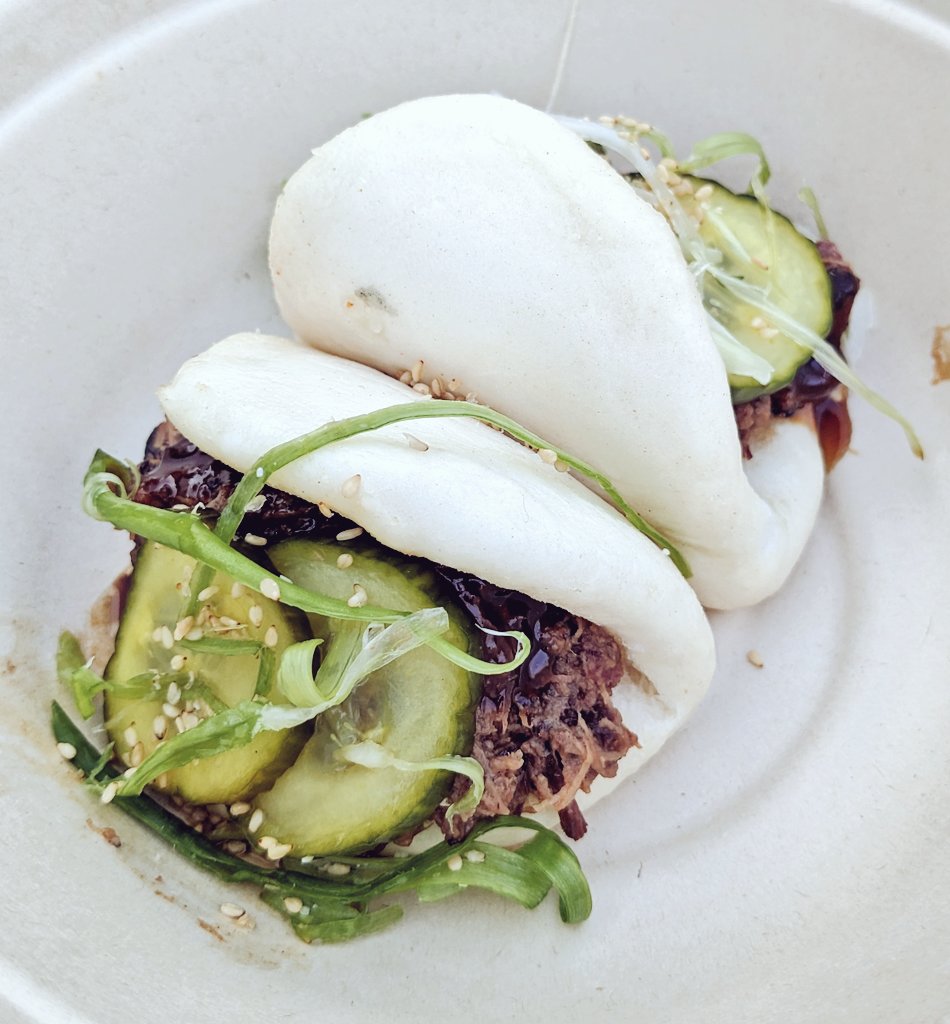 eat_dc's tweet photo. The @2fiftybbq × @ChikoFRC collaboration went so quickly last week that they brought it back through Thursday. Chopped brisket with bbq hoisin sauce and bread &amp; butter pickles in steamed buns for $9. More of this! https://t.co/DCLs1m7maU