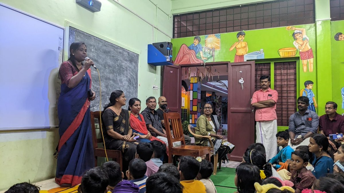 keralabio's tweet photo. #NationalMothWeek Outreach Program at Govt. School, Kodakara, Thrissur by Kadambari Trust. GramaPanchayath President Ambily Soman inaugurated the program. Students Participated with Teachers &amp; Parents. Rajasree V. Handled the technical section.
#MothsofKerala #KeralaBiodiversity https://t.co/iZ2pjPtkKw