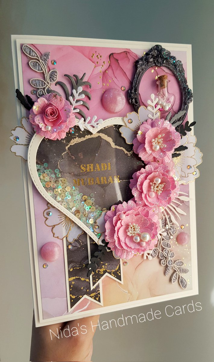 💜💜

instagram.com/nidahandmadeca…

#nidatanweer #nidahandmadecards #nidacards #handmadecards #giftcards #greetingcards #shakercards #flowermaking #beautifulcards #love